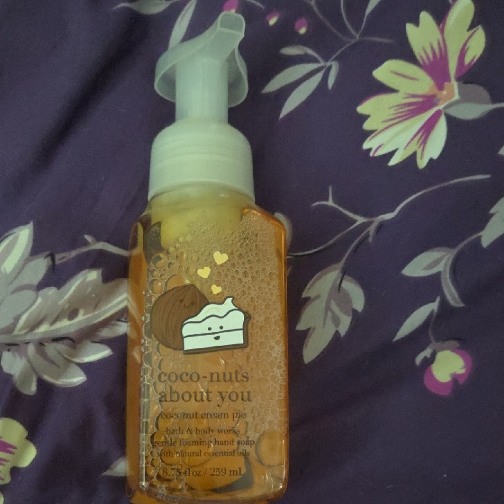 Coconut Cream Pie Foaming Hand Soap
